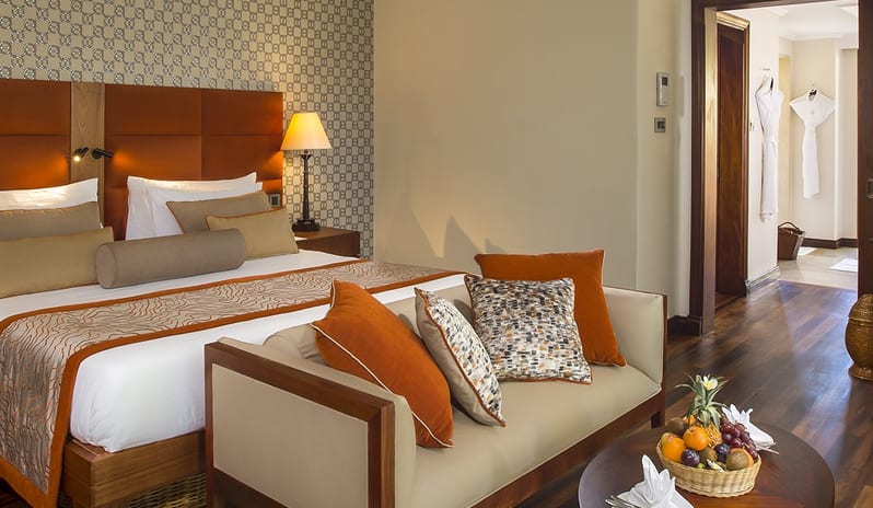 Maradiva - Luxury Suite Pool Villa - Bedroom